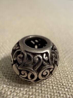 Unsigned Brighton Style Black Enamel Bracelet Charm